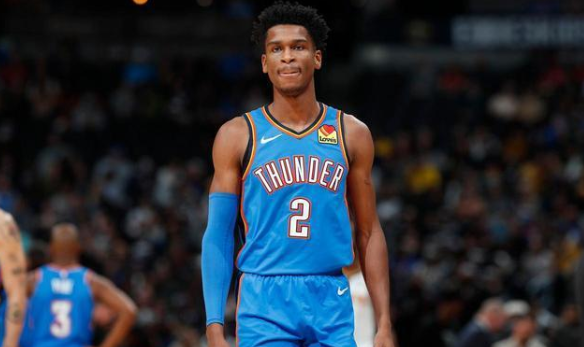 场上表现出 场上表现出